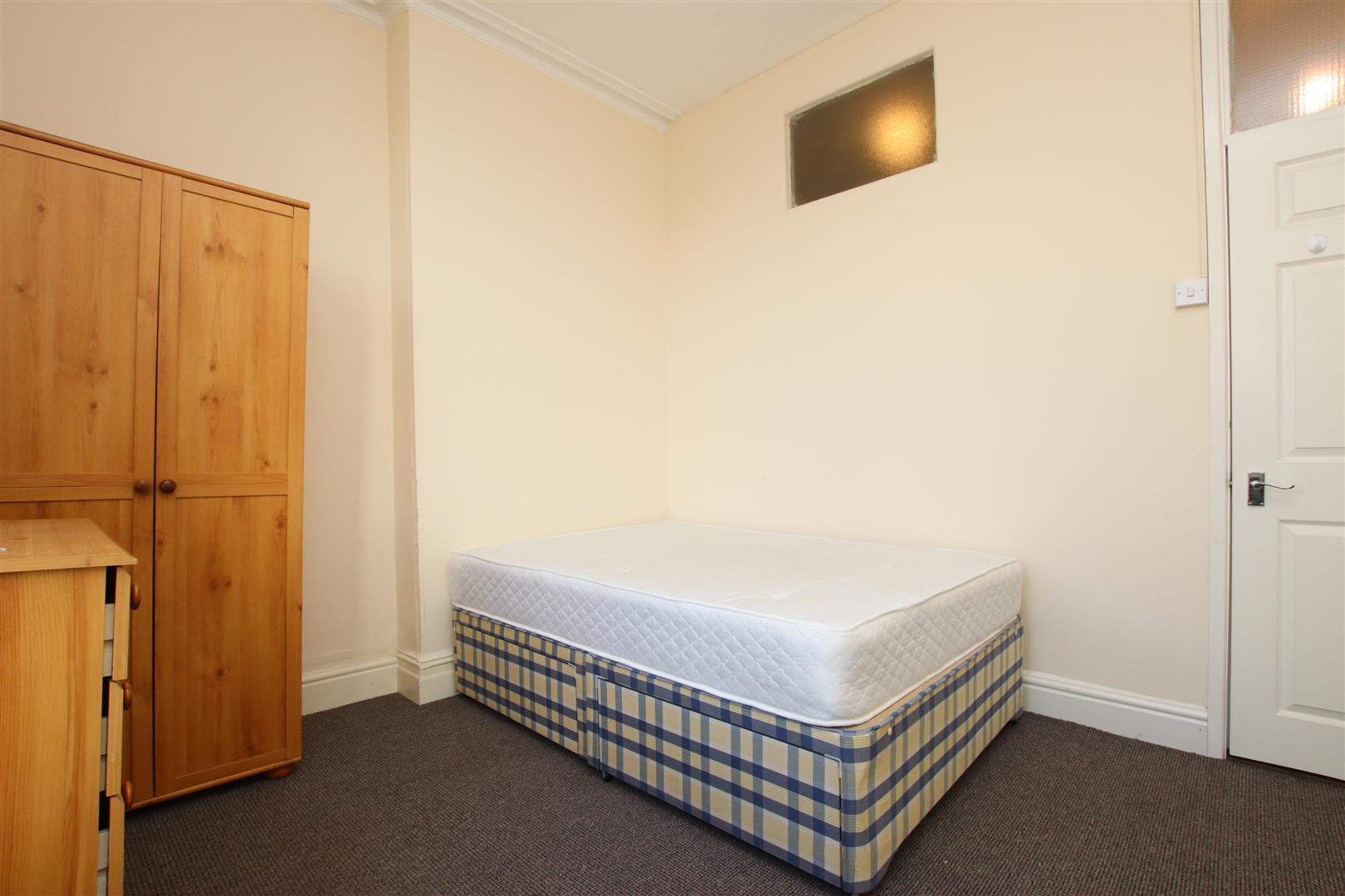 Newbridge Hill, Bath, BA1